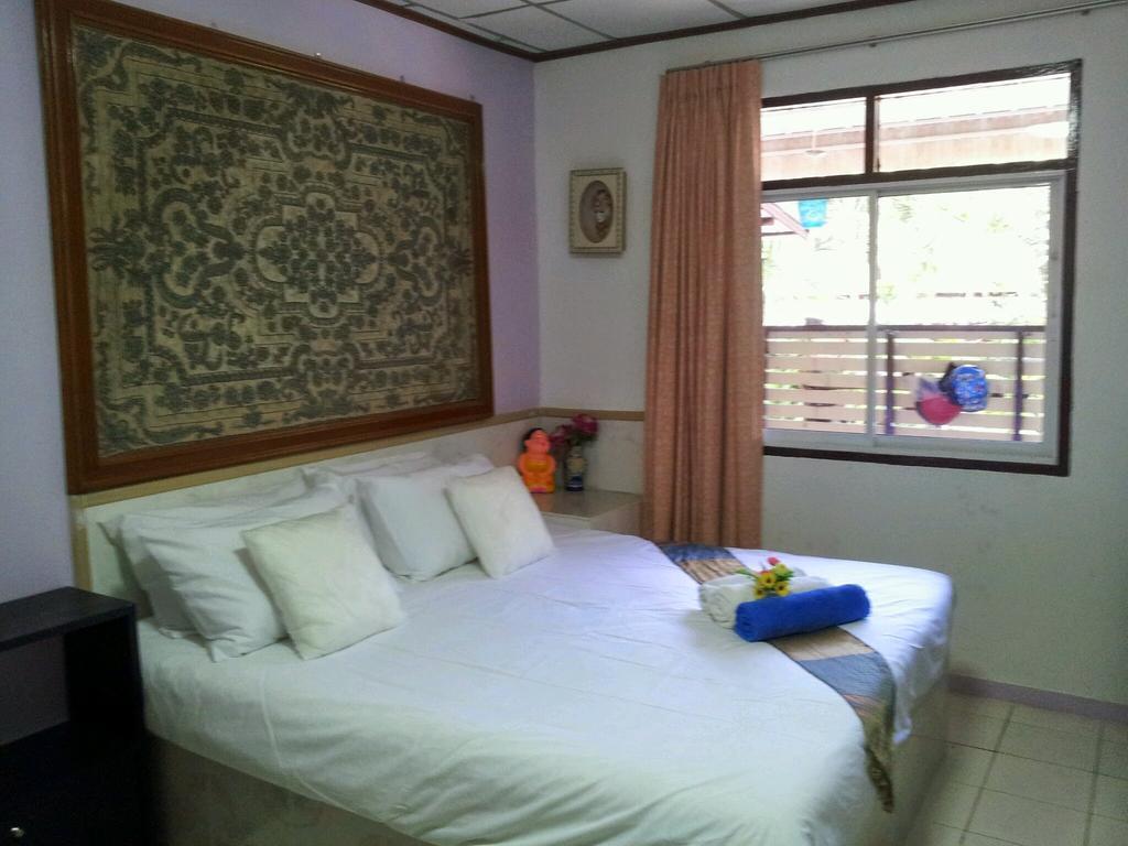 Nan Inn Bungalow Karon Luaran gambar